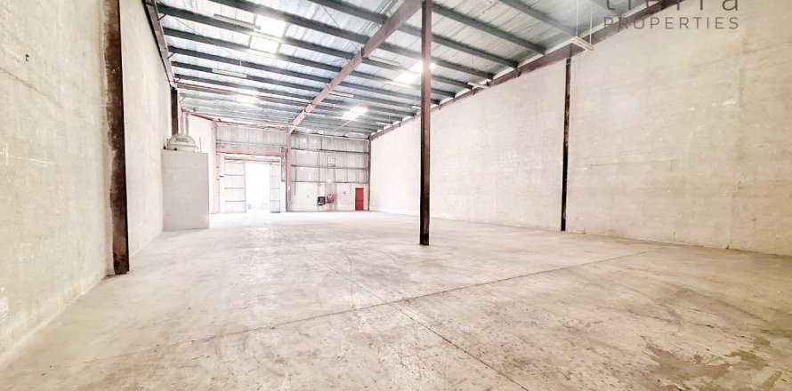 Warehouse de 436.6m² à Dubai, UAE No. 47691