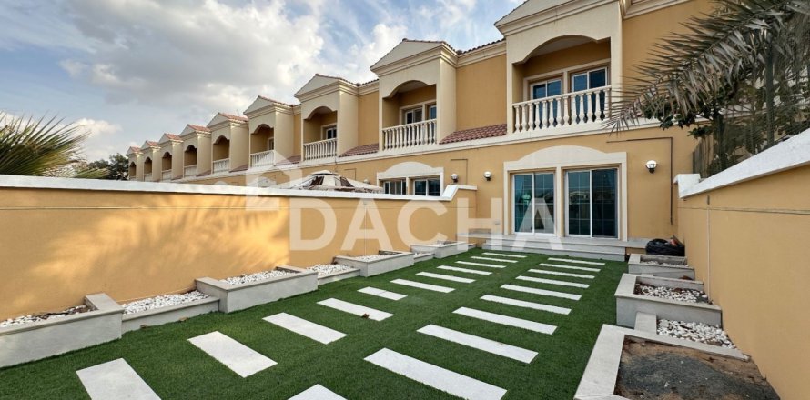2 bedrooms Townhouse in Jumeirah Village Triangle, UAE No. 163515