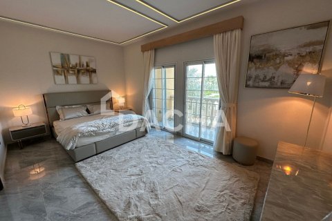 2 bedrooms Townhouse in Jumeirah Village Triangle, UAE No. 163515 10