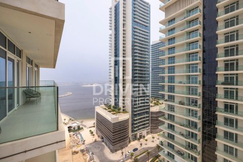1 bedroom Apartment in EMAAR Beachfront, UAE No. 211626 3