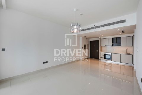 1 bedroom Apartment in EMAAR Beachfront, UAE No. 211626 4