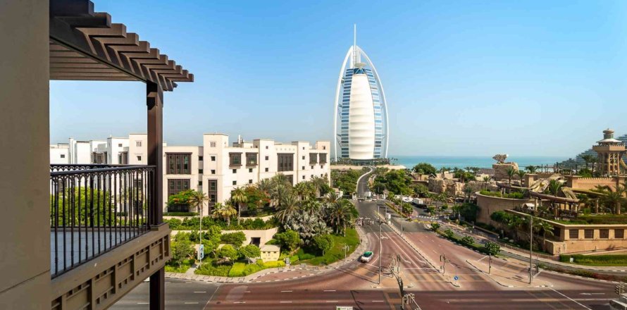 3 bedrooms Apartment in Umm Suqeim, UAE No. 217185