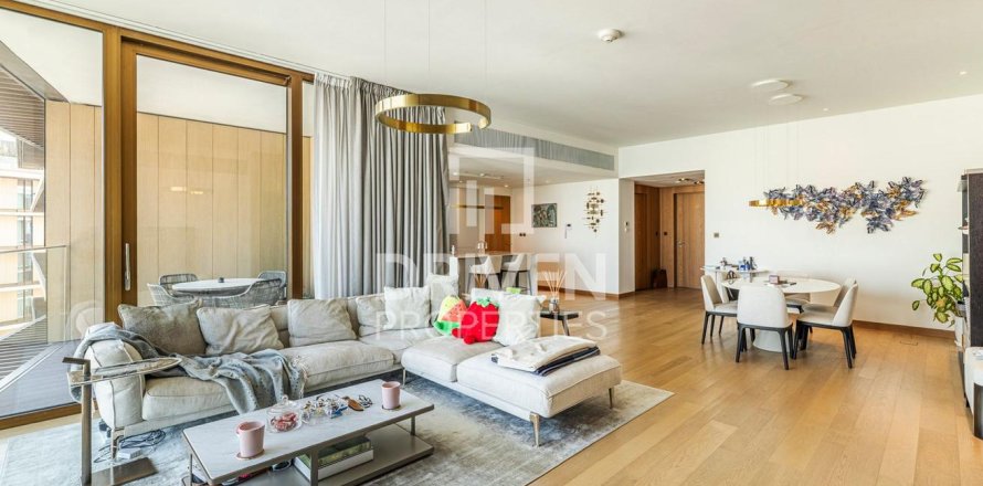 Apartment de 3 dormitorios en Jumeirah Bay Island, UAE No. 214998