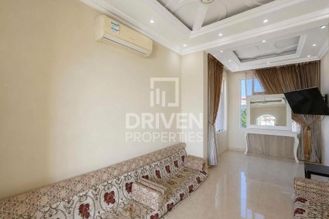 950.03مربع، فيلا في Al Quoz, الإمارات العربية المتحدة رقم 212560 13