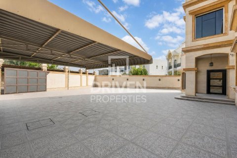 950.03مربع، فيلا في Al Quoz, الإمارات العربية المتحدة رقم 212560 28