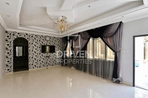 950.03مربع، فيلا في Al Quoz, الإمارات العربية المتحدة رقم 212560 18