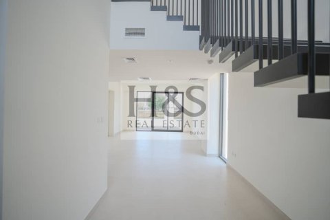 Townhouse de 4 dormitorios en Town Square, UAE No. 112772 5