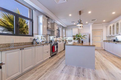 Вилла с 6 спальнями в Signature Villas, ОАЭ №64735 10