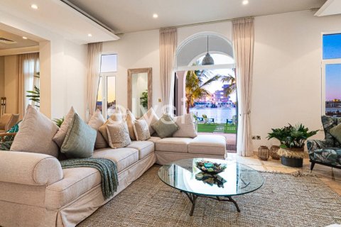 Вилла с 6 спальнями в Signature Villas, ОАЭ №64735 4