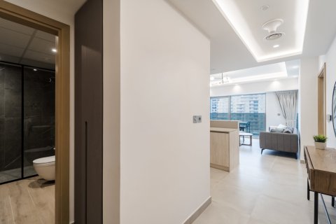 Квартира с 1 спальней в Jumeirah Islands, ОАЭ №205788 9