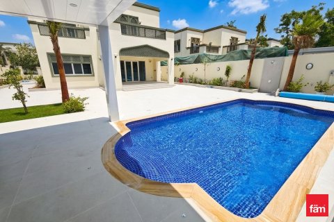 Вилла с 5 спальнями в Jumeirah Park, ОАЭ №164443 6