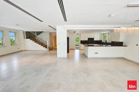 Вилла с 5 спальнями в Jumeirah Park, ОАЭ №164443 10
