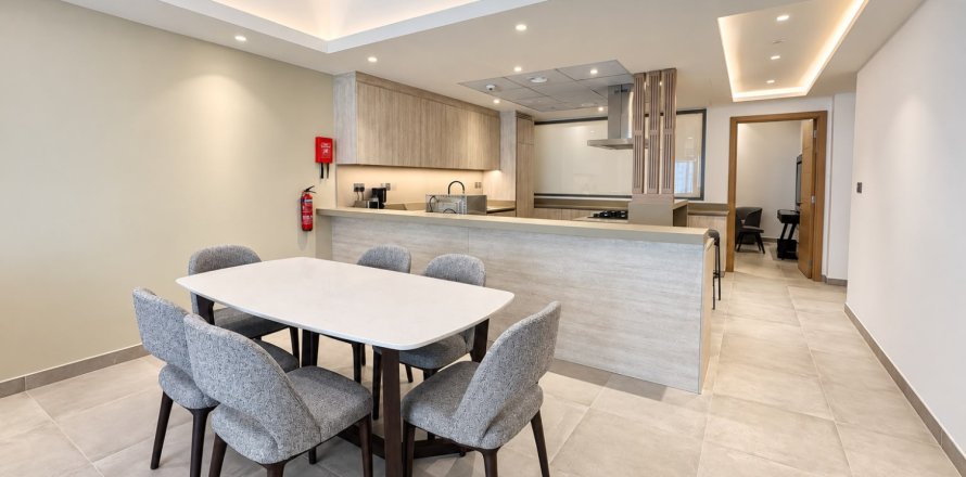 1 bedroom Apartment in Jumeirah Lake Towers, UAE No. 212998
