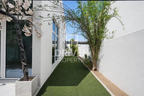 Villa de 6 dormitorios en Dubai, UAE No. 215163 31