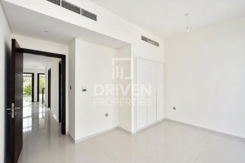Villa de 6 dormitorios en Dubai, UAE No. 215163 9