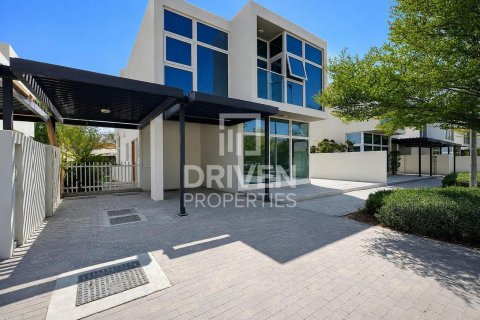 Villa de 6 dormitorios en Dubai, UAE No. 215163 30