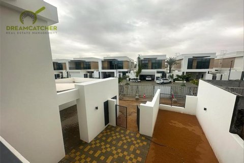 Вилла с 4 спальнями в Mina Al Arab, ОАЭ №75490 28