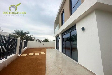 Вилла с 4 спальнями в Mina Al Arab, ОАЭ №75490 27