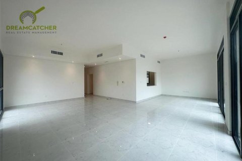 Вилла с 4 спальнями в Mina Al Arab, ОАЭ №75490 4