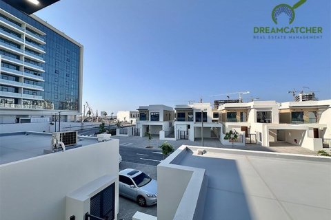 Вилла с 4 спальнями в Mina Al Arab, ОАЭ №75490 30