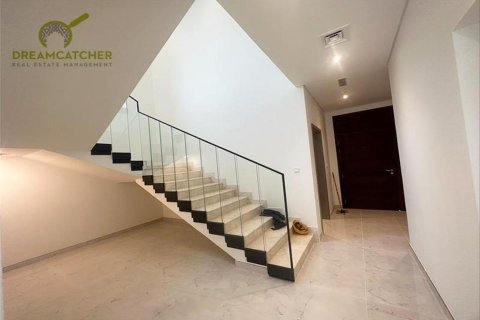 Вилла с 4 спальнями в Mina Al Arab, ОАЭ №75490 7