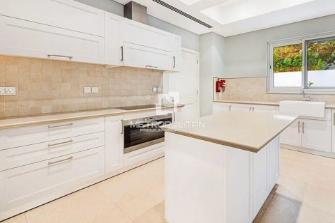 4 bedrooms Villa in District One, UAE No. 77455 11