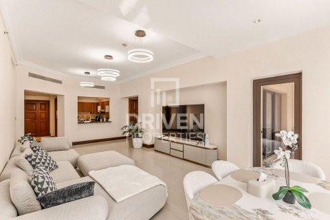 2 bedrooms Apartment in Golden Mile, UAE No. 212191