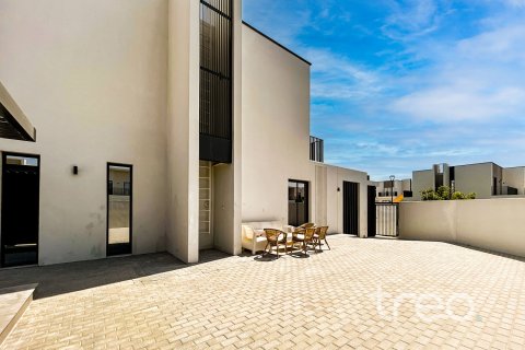 4 bedrooms Townhouse in EMAAR South, UAE No. 220671 30