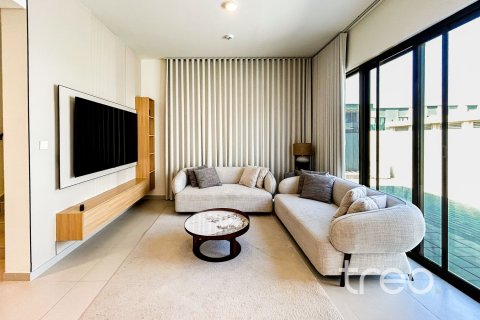 4 bedrooms Townhouse in EMAAR South, UAE No. 220671 5