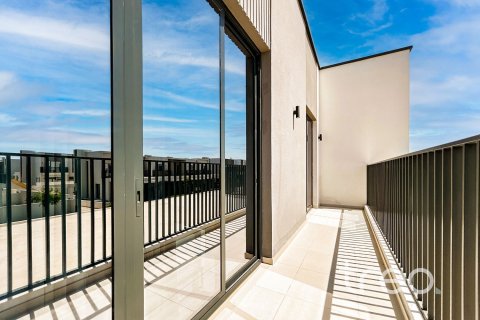4 bedrooms Townhouse in EMAAR South, UAE No. 220671 27