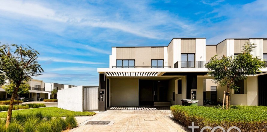 4 bedrooms Townhouse in EMAAR South, UAE No. 220671