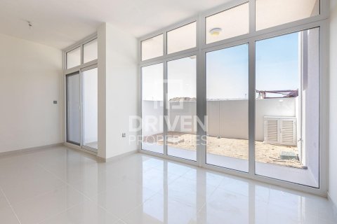 3 bedrooms Townhouse in Dubai, UAE No. 211918 4