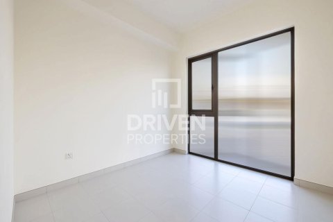 4 bedrooms Villa in EMAAR South, UAE No. 207493 3