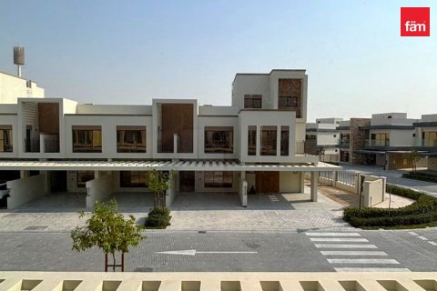4 bedrooms Townhouse in Dubai, UAE No. 213475 12