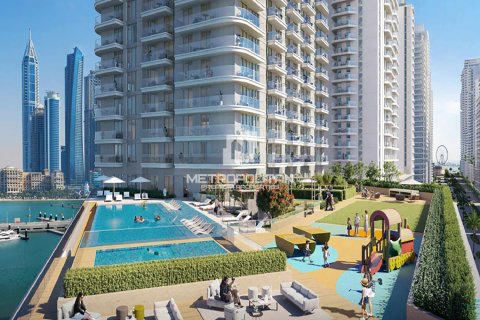 Appartement de 2 chambres à EMAAR Beachfront, UAE No. 128041 4