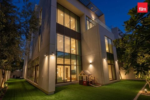 Villa de 6 dormitorios en Meydan, UAE No. 185207