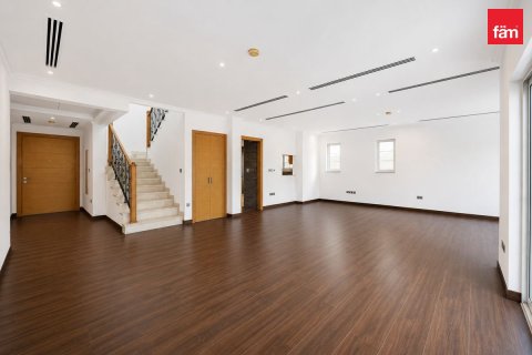 4 غرف نوم فيلا في Jumeirah Park, الإمارات العربية المتحدة رقم 198689 3