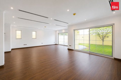 4 غرف نوم فيلا في Jumeirah Park, الإمارات العربية المتحدة رقم 198689 18