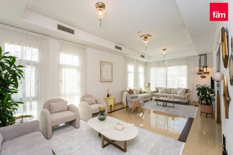 Villa de 5 dormitorios en Dubai, UAE No. 215798 19
