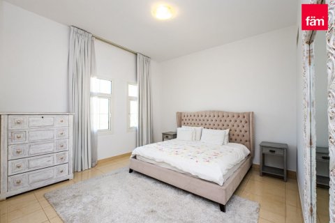 Villa de 5 dormitorios en Dubai, UAE No. 215798 10
