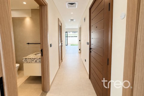4 bedrooms Townhouse in Damac Lagoons, UAE No. 220902 11