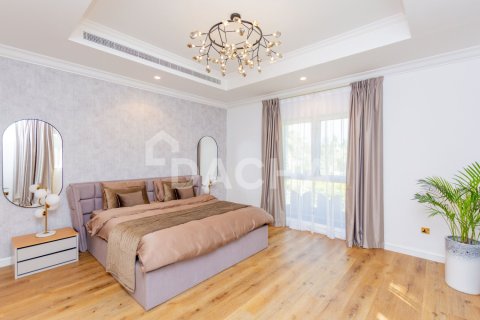 4 bedrooms Villa in Canal Cove Villas, UAE No. 161270 18