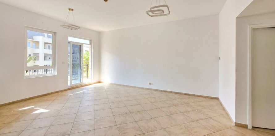 Apartment de 3 dormitorios en Motor City, UAE No. 221724