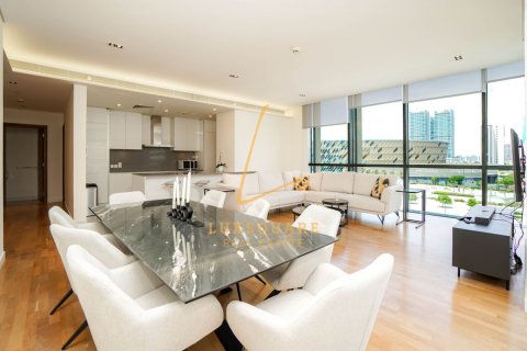 2 bedrooms Apartment in Al Wasl, UAE No. 220207 3