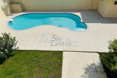 Villa de 5 dormitorios en Jumeirah, UAE No. 125079 31