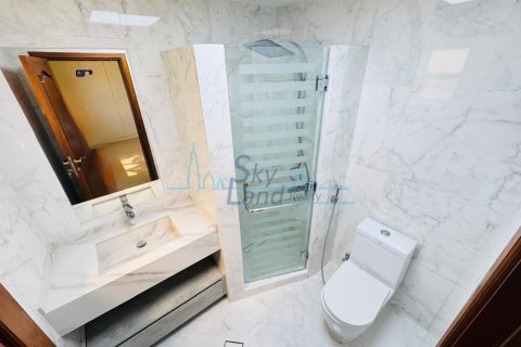 Villa de 5 dormitorios en Jumeirah, UAE No. 125079 21