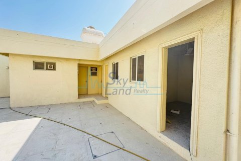Villa de 5 dormitorios en Jumeirah, UAE No. 125079 30