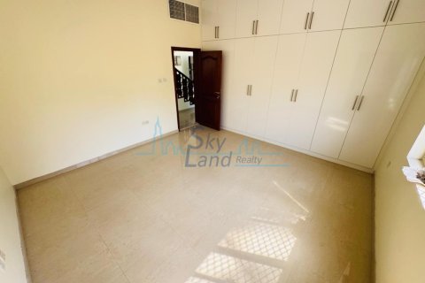 Villa de 5 dormitorios en Jumeirah, UAE No. 125079 10