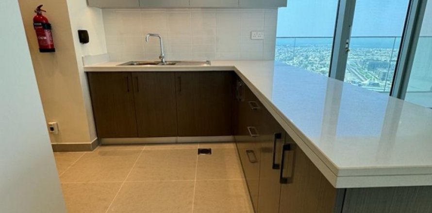 Appartement de 2 chambres à Dubai, UAE No. 17366