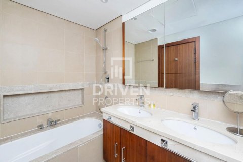 3 bedrooms Apartment in Burj Vista, UAE No. 212646 16
